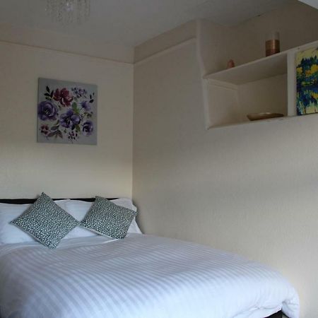 John St Town House - Self Catering - Guesthouse Style - Great Value Family And Double Rooms Workington Buitenkant foto