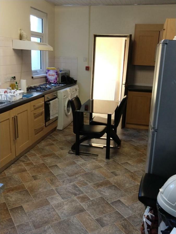 John St Town House - Self Catering - Guesthouse Style - Great Value Family And Double Rooms Workington Buitenkant foto